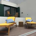 Oporto Surflodge Hébergement de vacances *