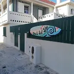 Oporto Surflodge Hébergement de vacances Cortegaça